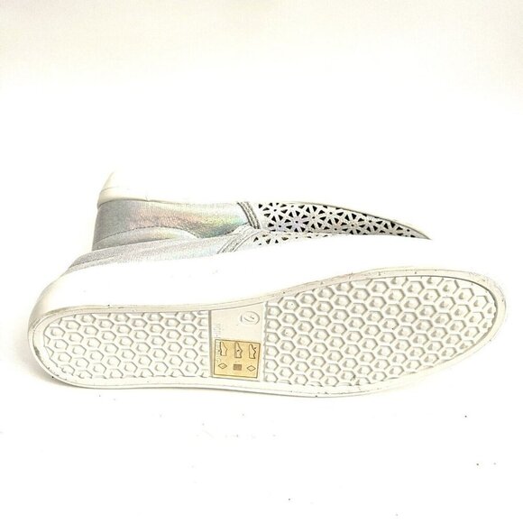 NEW George Silver Glitter Laser Cut Slip On Sneakers US 2 Girls - Picture 5 of 5